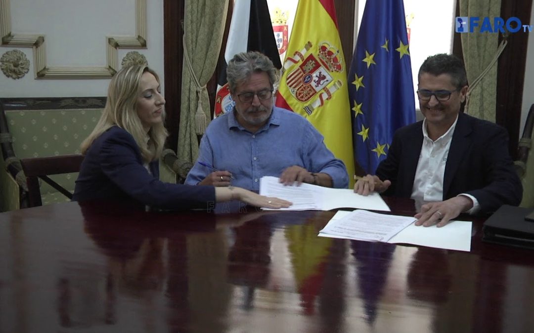 La Ciudad firma los convenios con las Federaciones de Fútbol y Natación